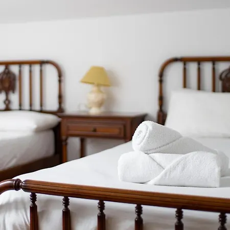 Con Terraza Y Vistas Al Mar