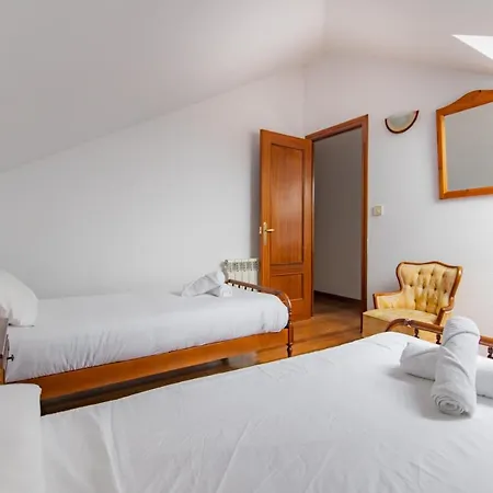 Con Terraza Y Vistas Al Mar